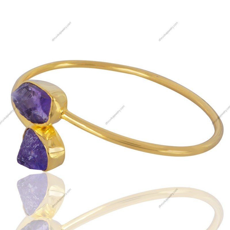 Handcrafted gold-plated bangle with raw amethyst gemstones, elegant and minimalist jewelry design._alternate_image