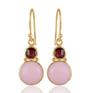 Gold-plated dangle earrings with garnet and rose quartz gemstones, elegant and handcrafted main view