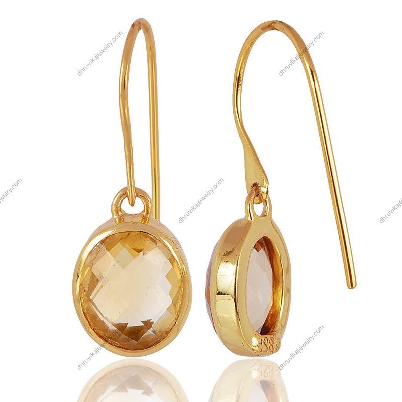Faceted citrine drop earrings in gold with a timeless and elegant design. view1