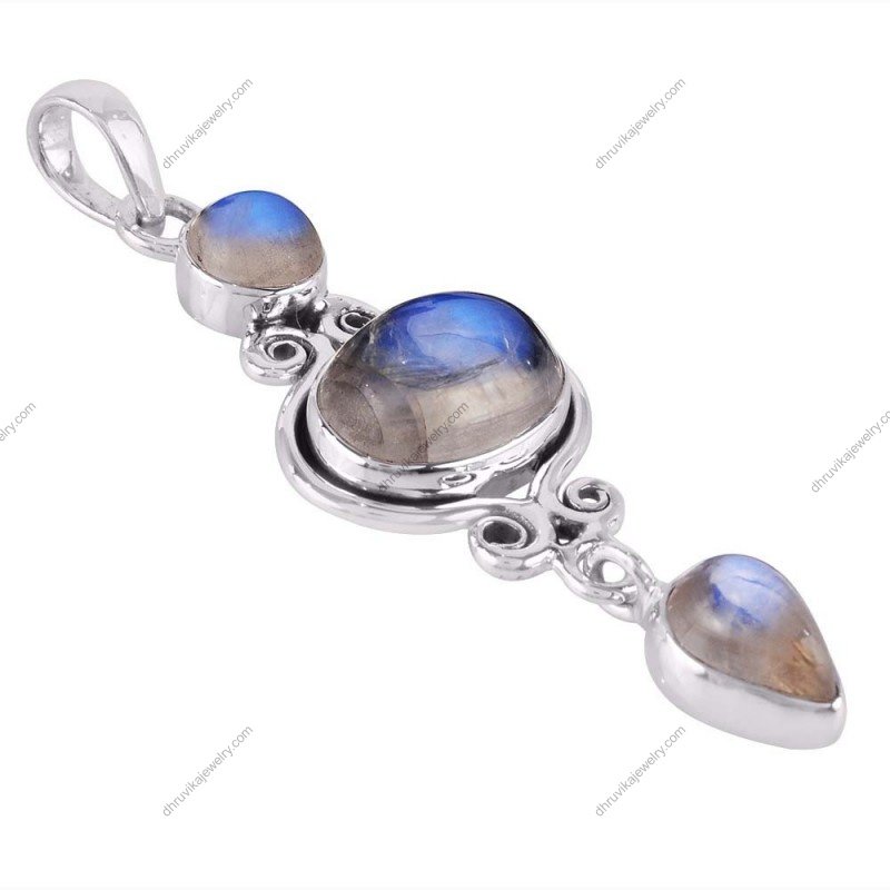 Handcrafted silver moonstone pendant with vintage boho design and genuine moonstones alternate image