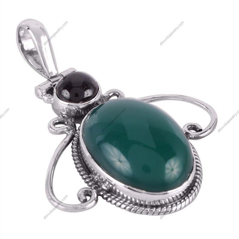 Sterling silver green onyx pendant with garnet accent, featuring intricate filigree design alternate image