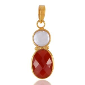 Silver carnelian and pearl pendant with gold-plated setting, handcrafted elegance main view