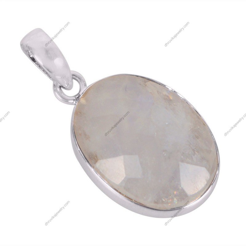 Faceted moonstone pendant in sterling silver with elegant oval design alternate image