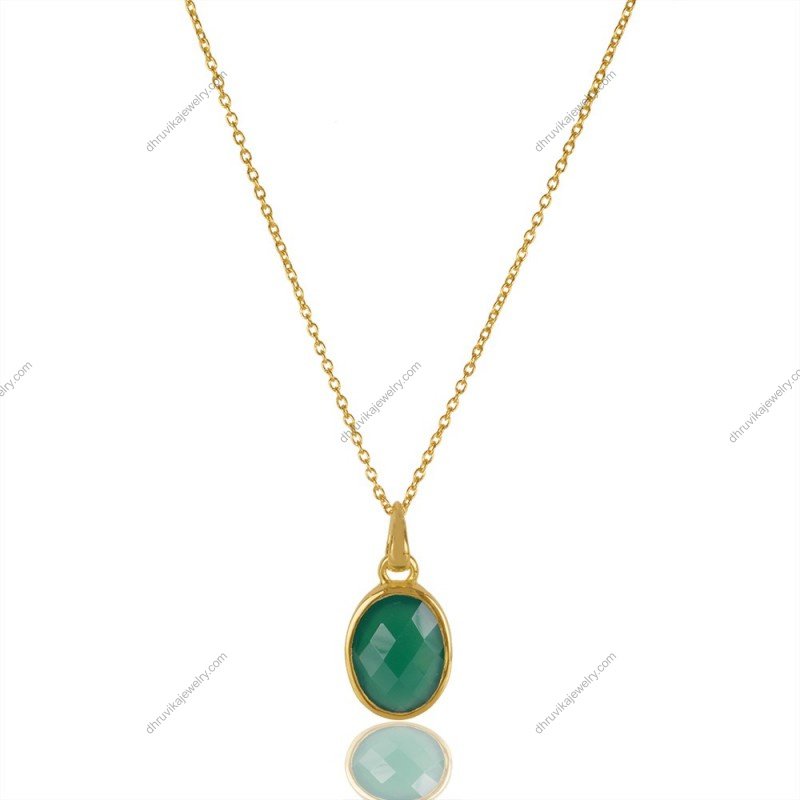 Gold-plated green onyx pendant necklace with faceted gemstone on delicate chain alternate image