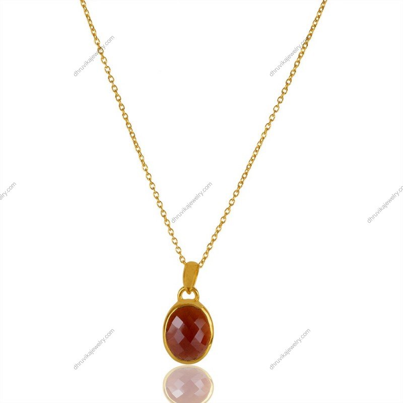Gold-plated garnet pendant necklace with faceted gemstone on delicate chain alternate image